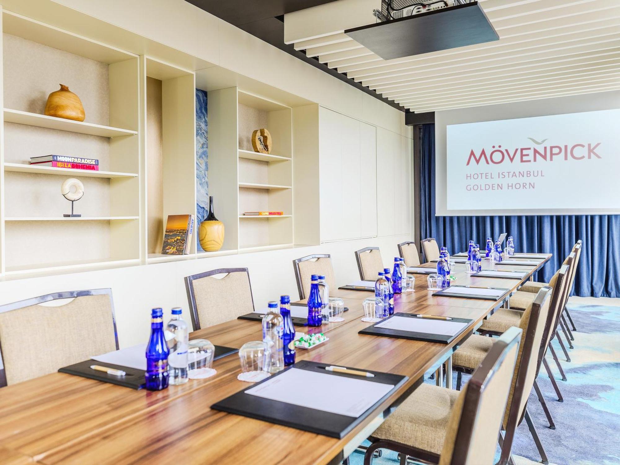 Moevenpick Istanbul Hotel Golden Horn Exterior photo Meeting room
