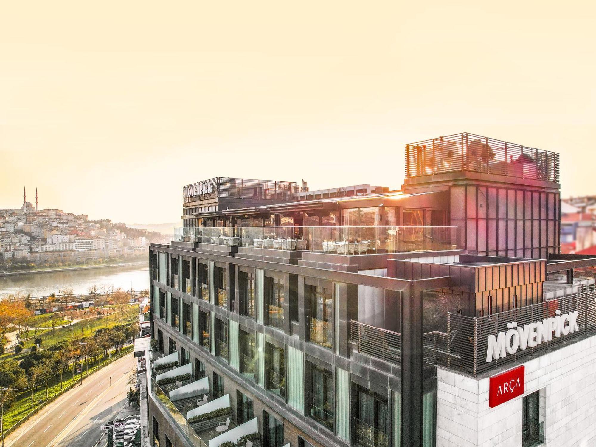 Moevenpick Istanbul Hotel Golden Horn Exterior photo Novum Park